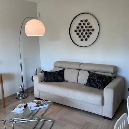 Apartment Climatise Avec Terrasse, Vue Jardin Et Piscine
