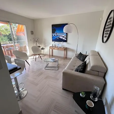 Climatisé Avec Terrasse, Vue Jardin Et Piscine