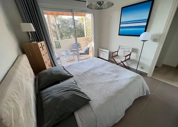 Apartamento Climatisé Avec Terrasse, Vue Jardin Et Piscine *