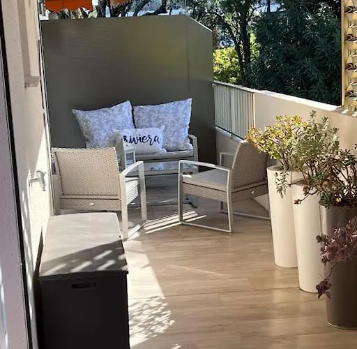 Climatise Avec Terrasse, Vue Jardin Et Piscine Lejlighed