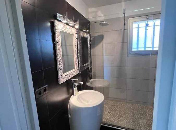 Climatisé Avec Terrasse, Vue Jardin Et Piscine